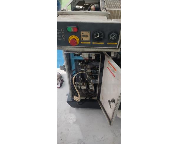 Foto de CONTAGEM/MG-COMPRESSOR DE AR SCHULZ AERA1233