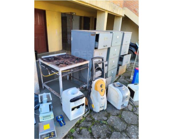Foto de FLORIANÓPOLIS/SC - LOTE DE EQUIPAMENTOS LABORATORIAIS, HIDRÁULICOS, AGRÍCOLAS