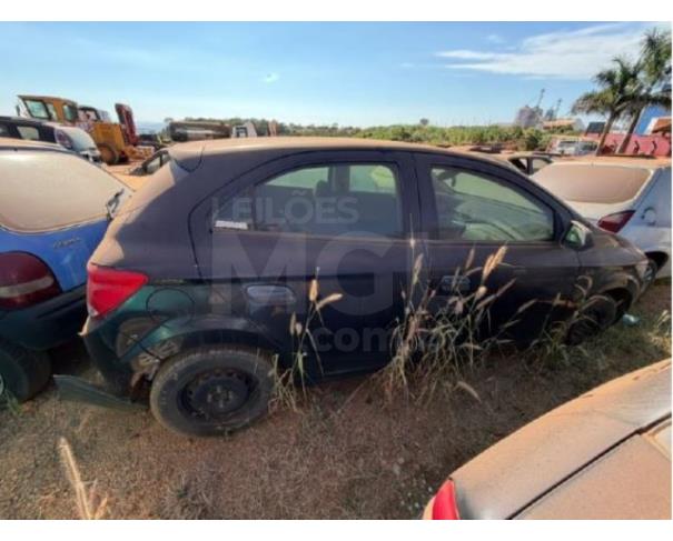 Foto de COROMANDEL/MG - CIRCULÁVEL - CHEVROLET ONIX 1.0MT LS - 2016/2016
