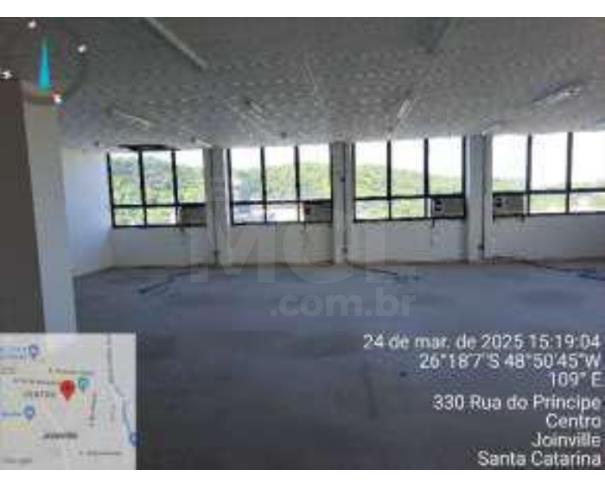 Foto de JOINVILLE/SC - Sala Comercial com 460,60m² no Ed. Manchester no Centro