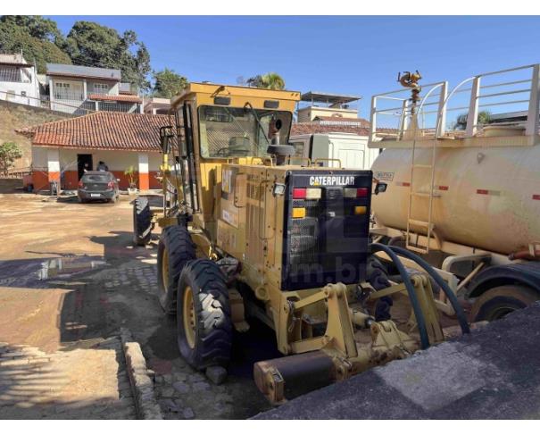 Foto de PIRAPETINGA/MG - Patrol Motoniveladora Caterpillar 120k 