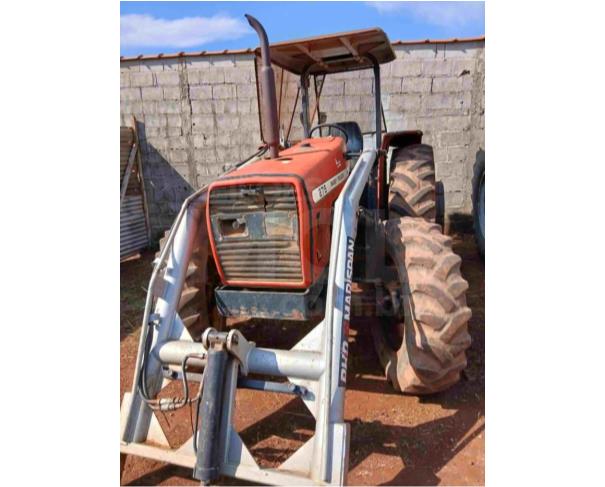 Foto de PARAGUAÇU/MG - Trator Agrícola Massey Ferguson, modelo 275
