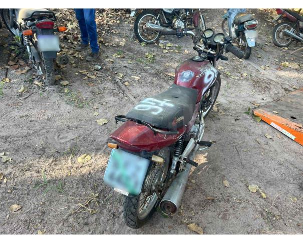 Foto de ARAGUAPAZ/GO - Motocicleta HONDA CG 125 Titan ES - PARA RETIRADA DE PEÇAS - MOTOR INSERVÍVEL