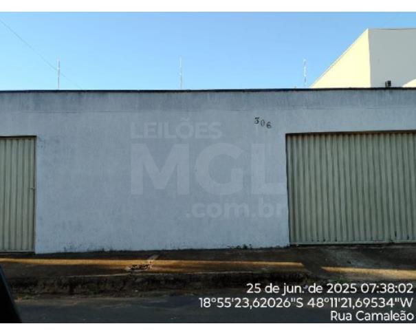 Foto de UBERLÂNDIA/MG — Casa com 2 quartos (F8444414896956)