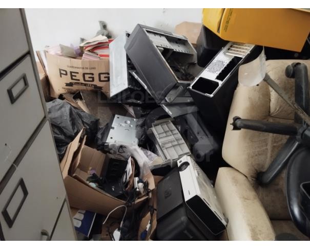 Foto de Águia Branca /ES- Materiais diversos