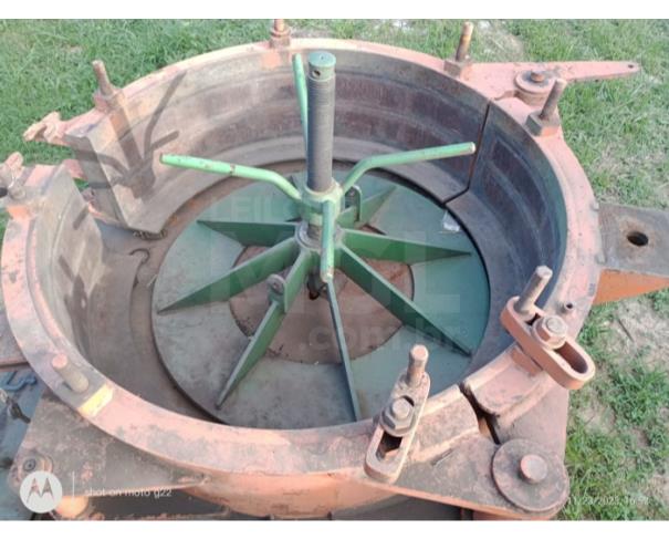 Foto de ITAÚNA/MG - MÁQUINA DE REFORMAR PNEUS AGRÍCOLA - MARCA: BUBLITZ - SC820
