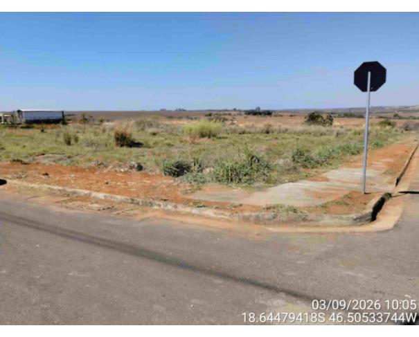 Foto de PATOS DE MINAS/MG - Lote urbano com área de 6.437,52 m², localizado no bairro Planalto 