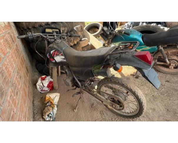 Foto de VALE DE SÃO DOMINGOS/MT - Motocicleta Honda XLR 125, 2001/2001, GASOLINA 