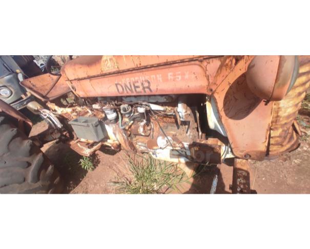 Foto de BELO HORIZONTE\MG- Trator Agrícola, Massey Ferguson, modelo 65X