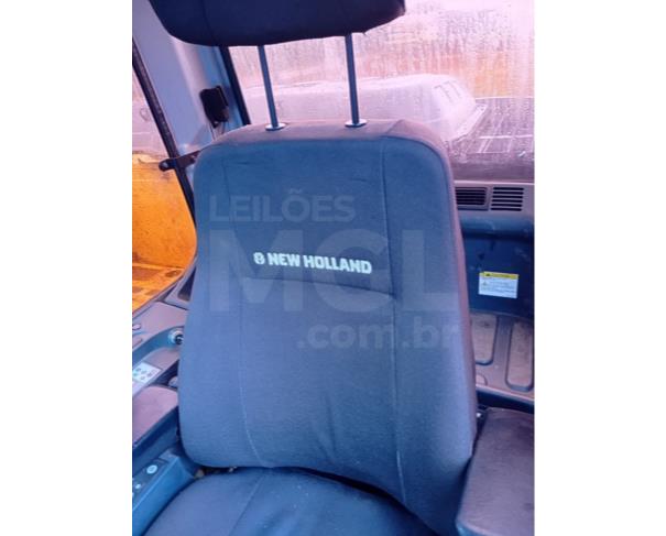Foto de FLOR DA SERRA DO SUL/PR-Escavadeira New Holland, modelo E135B