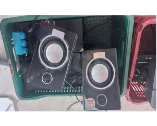 Foto de PORCIÚNCULA/RJ - Eletrônicos (eletrônicos, televisor, som, ar condicionado, som, monitores). 