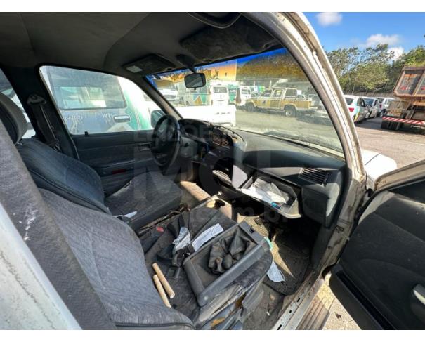 Foto de RIO DAS OSTRAS/RJ - ESP. ABERT. C. DUP. I.TOYOTA HILUX 4CDK SRV