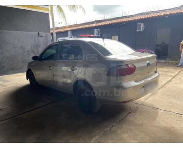 Foto de MORRINHOS/GO - (CARRO) - VW Volkswagen Novo Voyage 1.6 City - 2013/2013