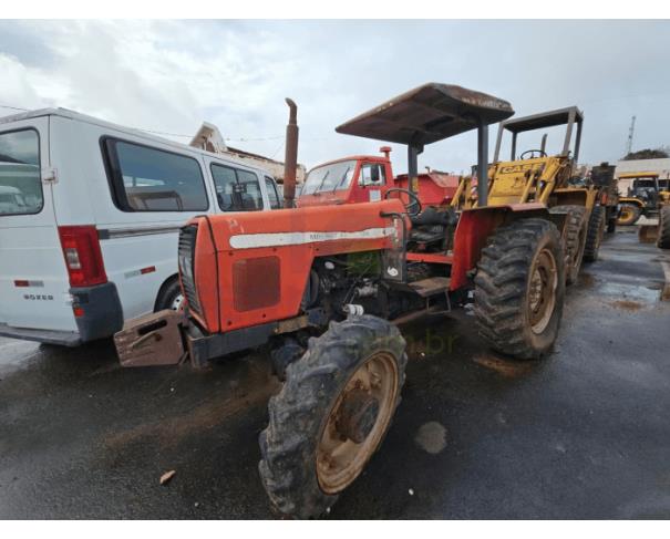Foto de CASTRO/PR - Trator Agrícola Massey Ferguson, modelo MF 265