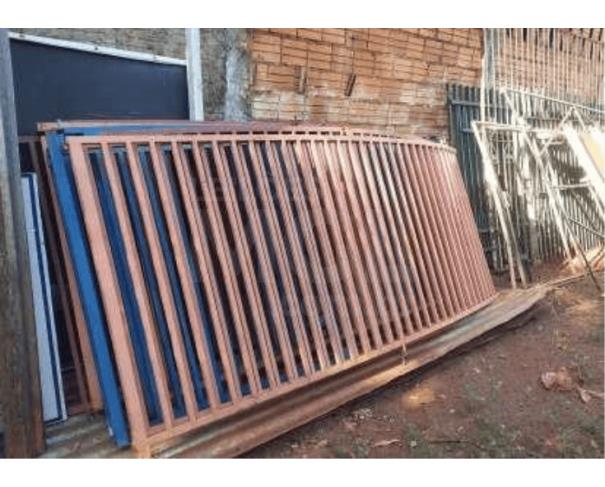 Foto de CRUZÁLIA/SP - SUCATAS DE MATERIAIS DE METAL INSERVIVEIS