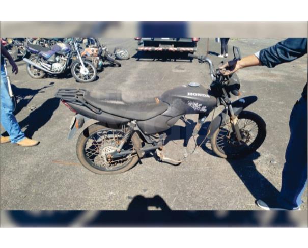 Foto de APARECIDA DE GOIÂNIA/GO - Motocicleta HONDA CG 125 Fan - PARA RETIRADA DE PEÇAS - MOTOR INSERVÍVEL