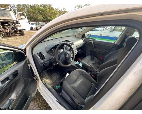 Foto de RIO DAS OSTRAS/RJ - VW - VOLKSWAGEN / POLO SEDAN 2.0 COMFOR