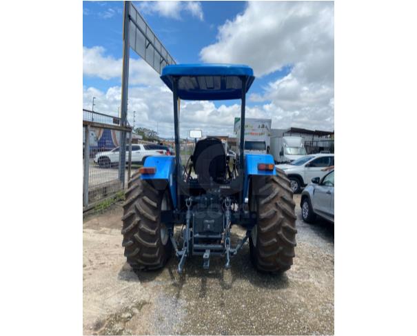 Foto de CONTAGEM MG - TRATOR DE PNEUS NEW HOLLAND TL 75 ANO 2012 COM 2.900H