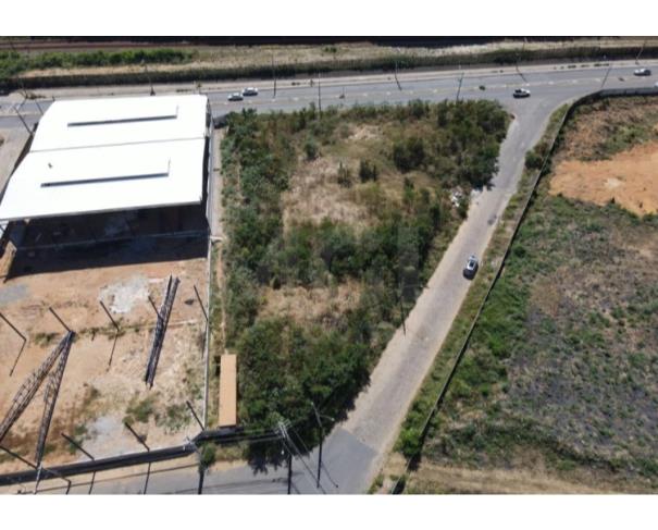 Foto de GOVERNADOR VALADARES/MG - Lote de terreno nº 06, da quadra nº 22 no loteamento do Bairro Santos Dumont.