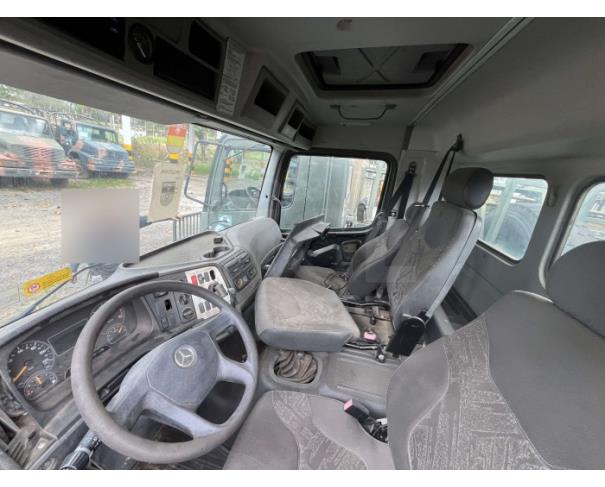 Foto de RIO DE JANEIRO/RJ- VTNE CAMINHÃO EMP GE ATEGO 1725/42 5T 4X4 MERCEDES-BENZ