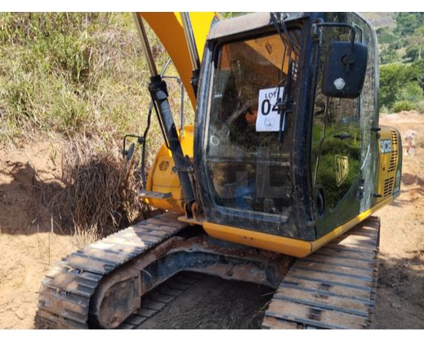 Foto de Águia Branca /ES- Escavadeira Hidráulica JCB, modelo JS130 LC, motor 99HP