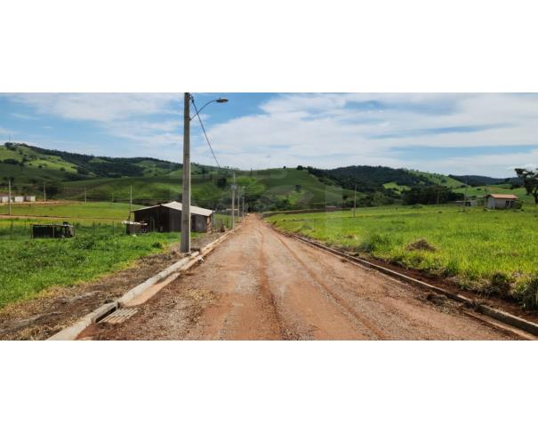 Foto de SÃO SEBASTIÃO DA BELA VISTA/MG LOTE SITUADO NA RUA 02 DO LOTEAMENTO VALE DO SOL COM ÁREA DE 1.000 M2