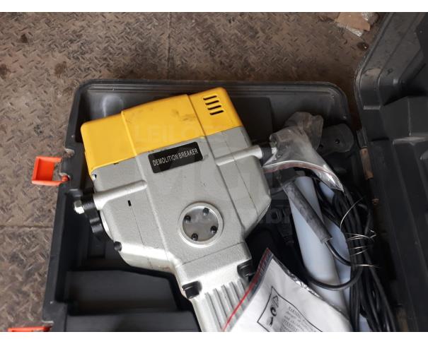 Foto de ITAÚNA/MG - EQUIPAMENTO MARTELETE DEMOLITION BREAKER DB-50A 110V 2.100WATTS - PA9764