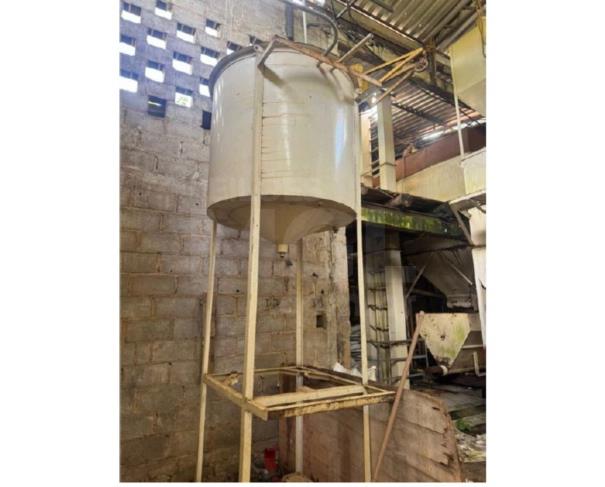 Foto de ORATÓRIOS/MG - Silo para armazenagem de grãos marca CASP, capacidade de 4 toneladas