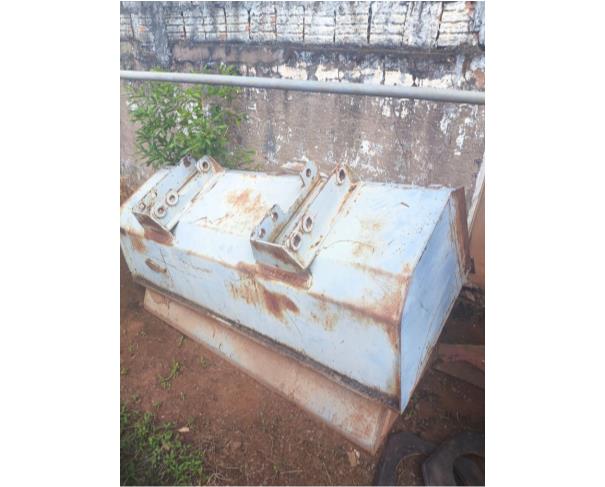 Foto de GUARANTÃ/SP - Conjunto Frontal para Trator MF 4297 e NH 7630