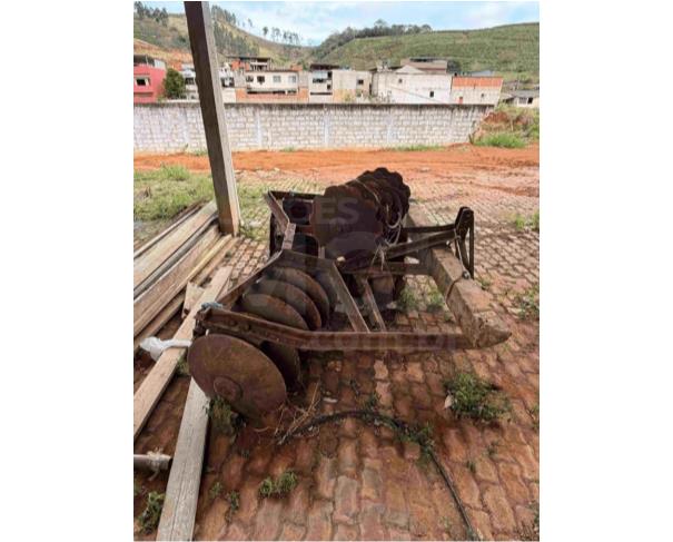 Foto de VIEIRAS/MG - Grade Aradora Agrícola de Discos, estrutura metálica, composta por conjuntos de discos para preparo do solo, marca Baldan