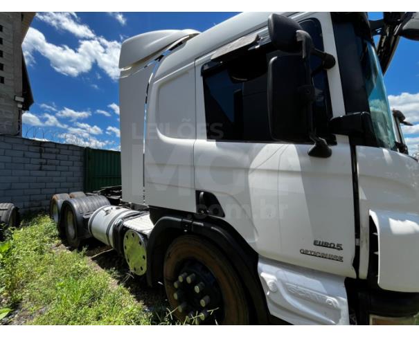 Foto de ITAÚNA/MG - CAMINHÃO SCANIA/P 360 A6X2 CABINE ESTENDIDA 201/2014 - SC1046