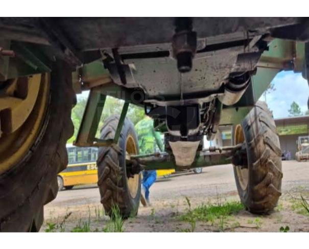 Foto de CAMPESTRE DA SERRA/RS - Trator Agrícola Cabinado John Deere– modelo 5600 – 4x4