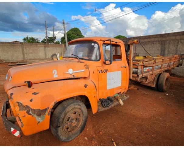 Foto de MONTE CARMELO/MG - Ford F350, 1961/1961