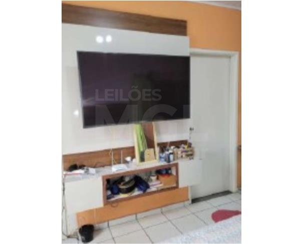Foto de FRUTAL/MG – Casa edificada em um lote com 344,00m², situada no Centro