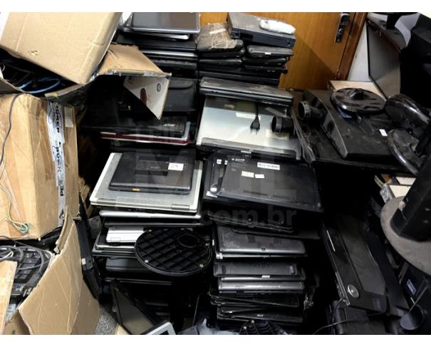 Foto de LAVRAS/MG - MATERIAL DE INFORMÁTICA 
