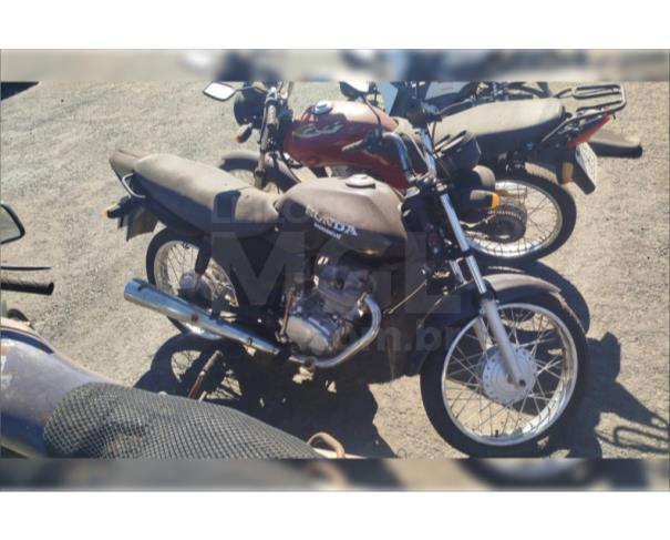 Foto de APARECIDA DE GOIÂNIA/GO - Motocicleta HONDA CG 125 Fan - PARA RETIRADA DE PEÇAS - MOTOR INSERVÍVEL