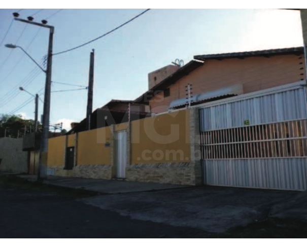 Foto de Fortaleza/CE – Casa com 04 quartos sendo 01 suíte no Condomínio Res. Cinco Estrelas – PA2124