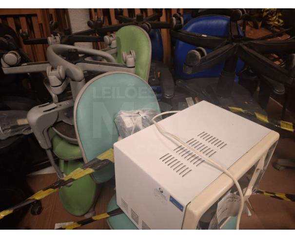 Foto de VARGINHA/MG - Lote contendo micro-ondas, computadores, monitores e demais equipamentos e acessórios de informática