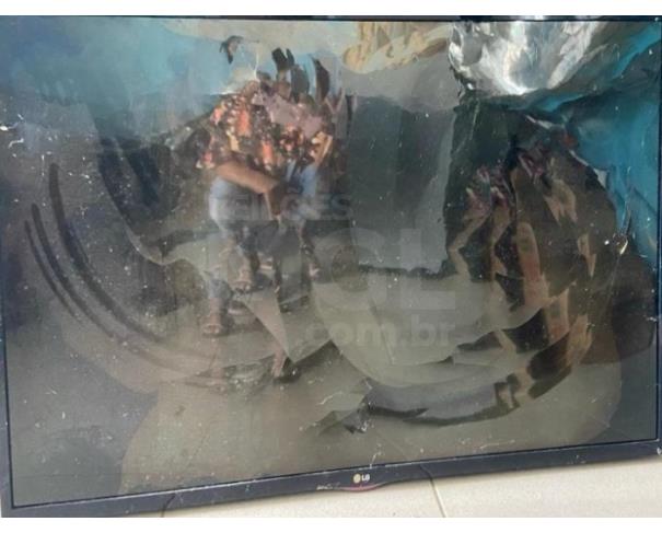 Foto de MATIPÓ/MG- Lote de bens diversos (Escola Municipal Deputado José Henrique Lisboa Rosa) 