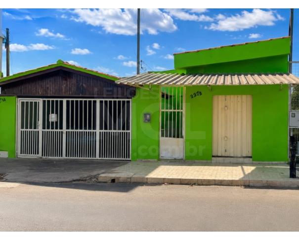 Foto de LAGOA DA PRATA/MG – Duas unidades residenciais e espaço comercial no lote de 300,00m², no bairro Dona Etelvina Miranda