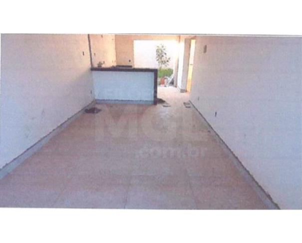 Foto de CLÁUDIO/MG - Lote de 300,00m² com duas casas geminadas no Povoado do Corumbá - PA3619 