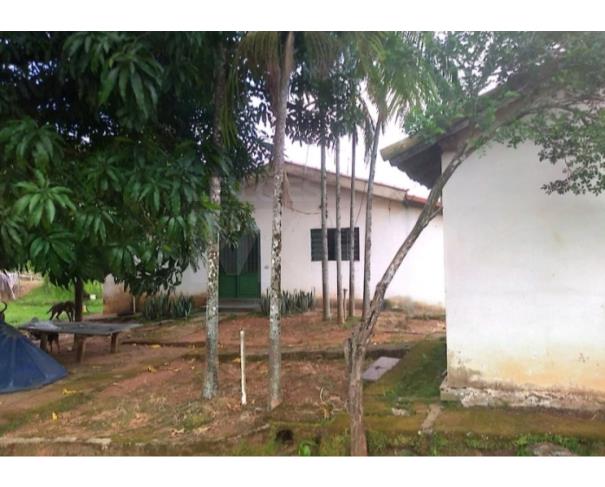 Foto de GUARANÉSIA/MG — Sítio com 7.200,00m² contendo 01 tanque para pesca no Santa Cruz da Barra