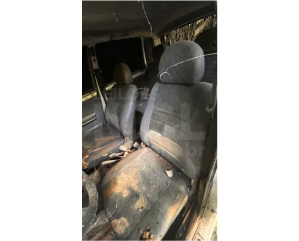 Foto de OLIVEIRA/MG - (CARRO) - SUCATA NÃO RECONHECÍVEL - FIAT UNO MILLE FIRE FLEX - 2006/2006