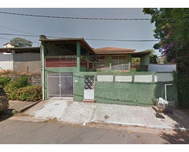 Foto de CAXAMBU/MG — Casa com 3 quartos no Bairro Belvedere