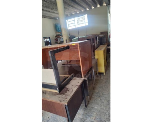 Foto de IGUATAMA/MG - Materiais diversos.
