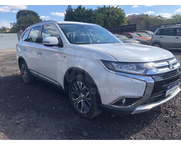 Foto de LOTE 004- MITSUBISHI MMC/OUTLANDER 3.0 GT ANO 2017/2018 JB22551