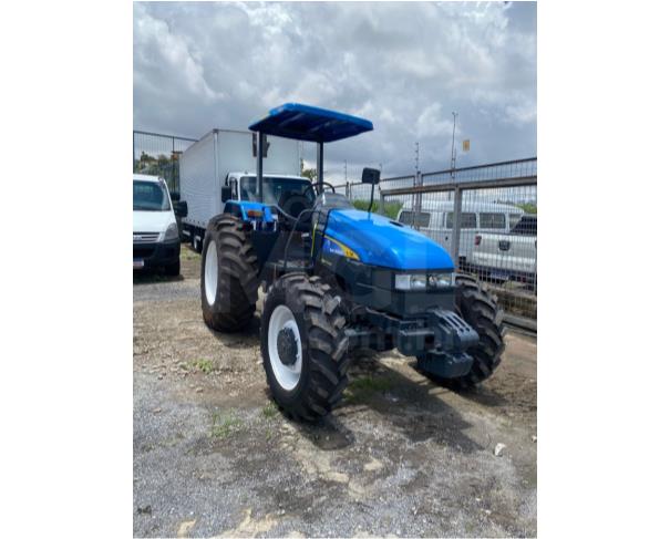 Foto de CONTAGEM MG - TRATOR DE PNEUS NEW HOLLAND TL 75 ANO 2012 COM 2.900H