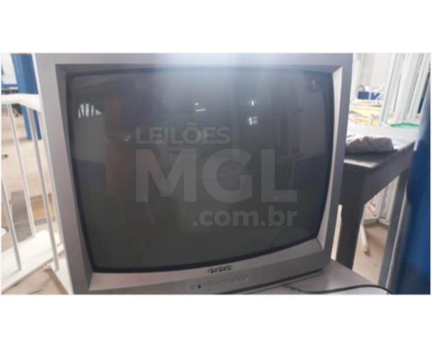 Foto de PORCIÚNCULA/RJ - Eletrônicos (eletrônicos, televisor, som, ar condicionado, som, monitores). 