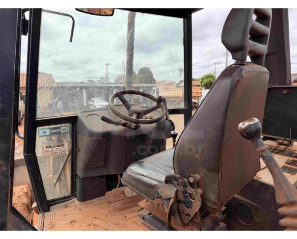 Foto de TIROS/MG - Retroescavadeira JCB, modelo 3C
