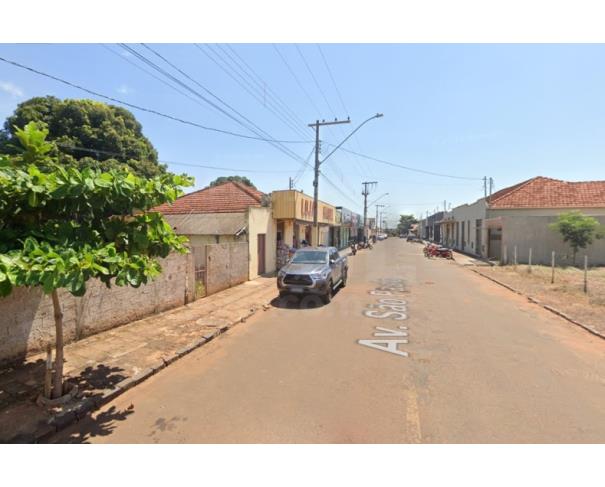 Foto de SANTA VITÓRIA/MG — Imóvel urbano área 525,00m² no Centro